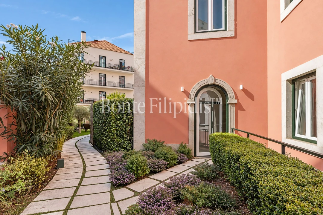 Apartamento T2 para Venda em Campolide Foto 1