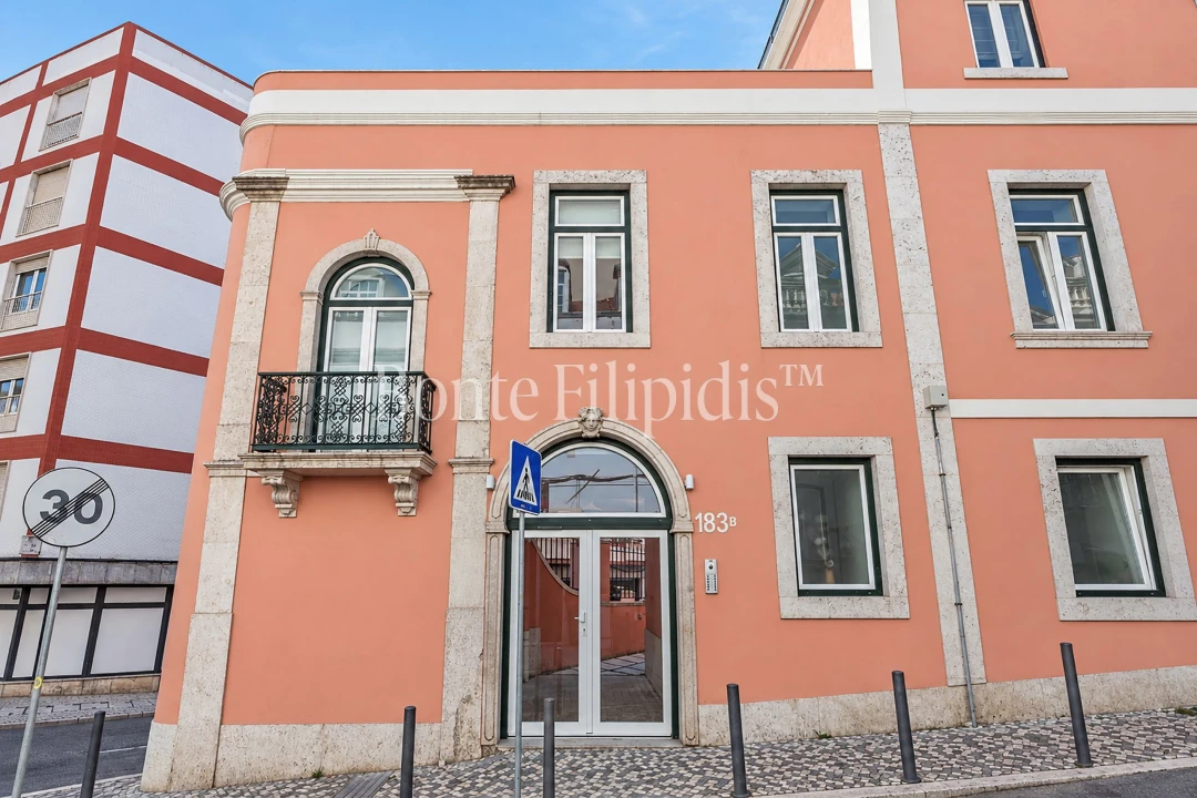 Apartamento T2 para Venda em Campolide Foto 39