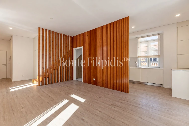 Apartamento T2 para Venda em Campolide Foto 8