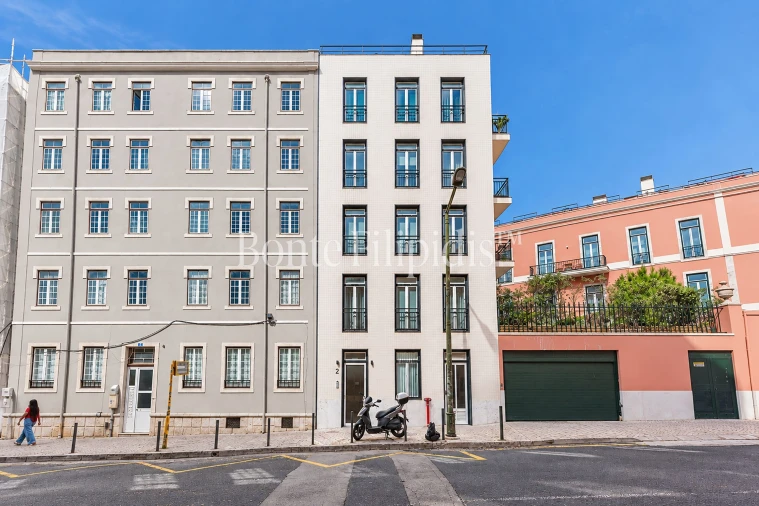 Apartamento T2 para Venda em Campolide Foto 40