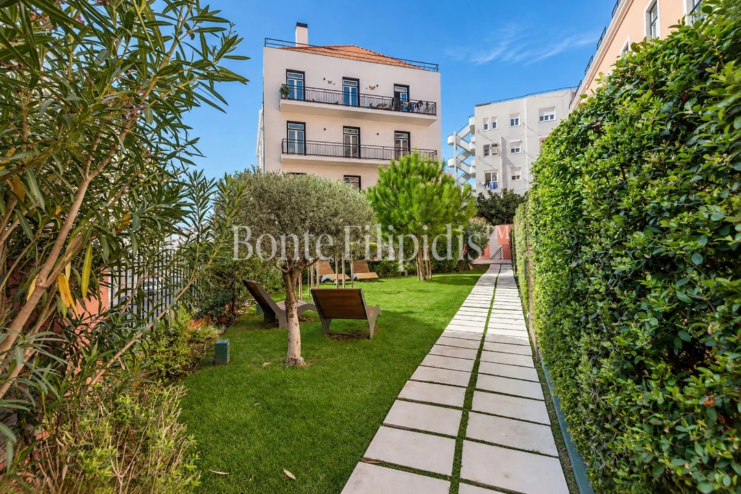 Apartamento T2 para Venda em Campolide Foto 34