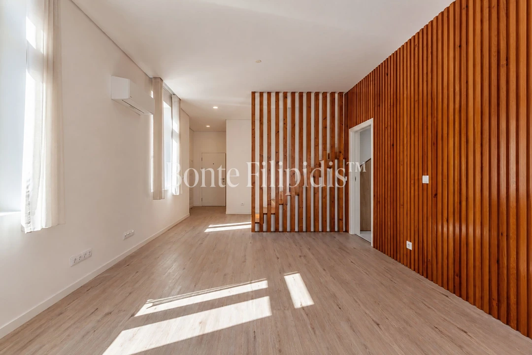 Apartamento T2 para Venda em Campolide Foto 6