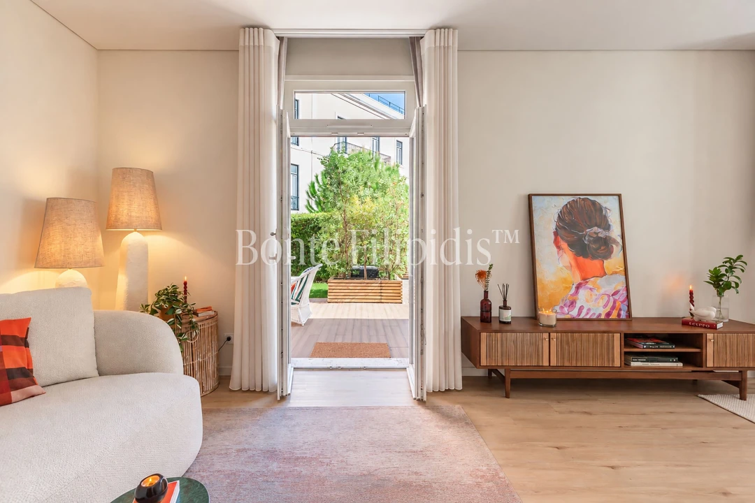 Apartamento T2 para Venda em Campolide Foto 5