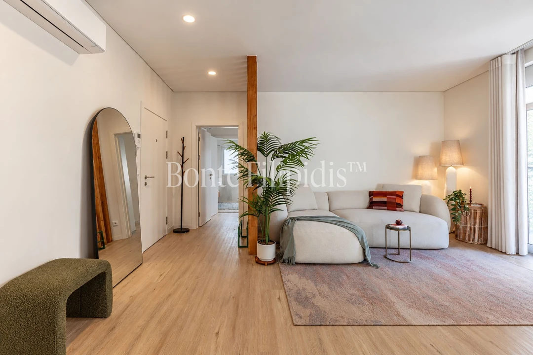 Apartamento T2 para Venda em Campolide Foto 24