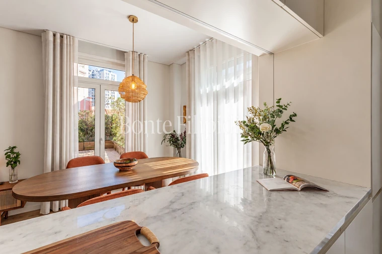Apartamento T2 para Venda em Campolide Foto 13