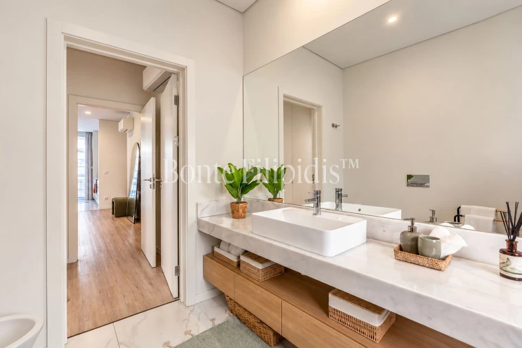 Apartamento T2 para Venda em Campolide Foto 28