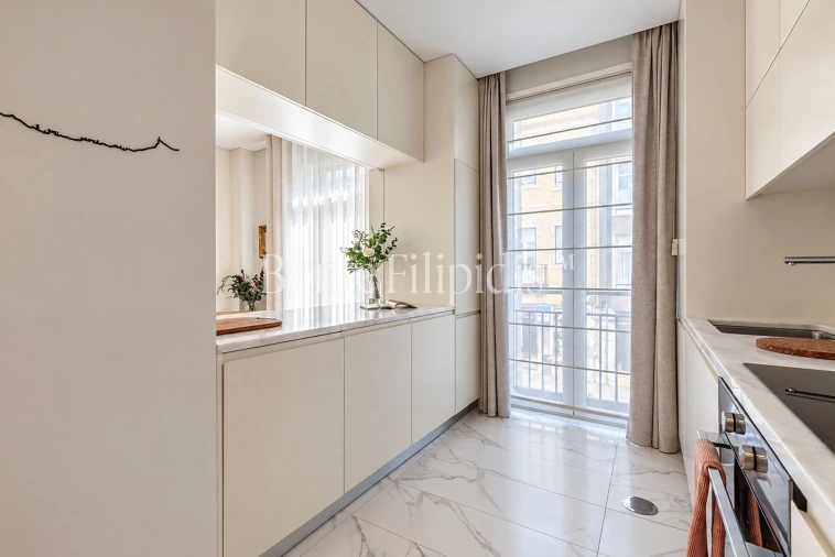Apartamento T2 para Venda em Campolide Foto 12