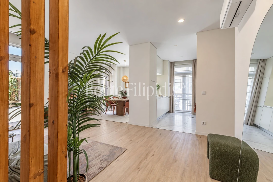 Apartamento T2 para Venda em Campolide Foto 2