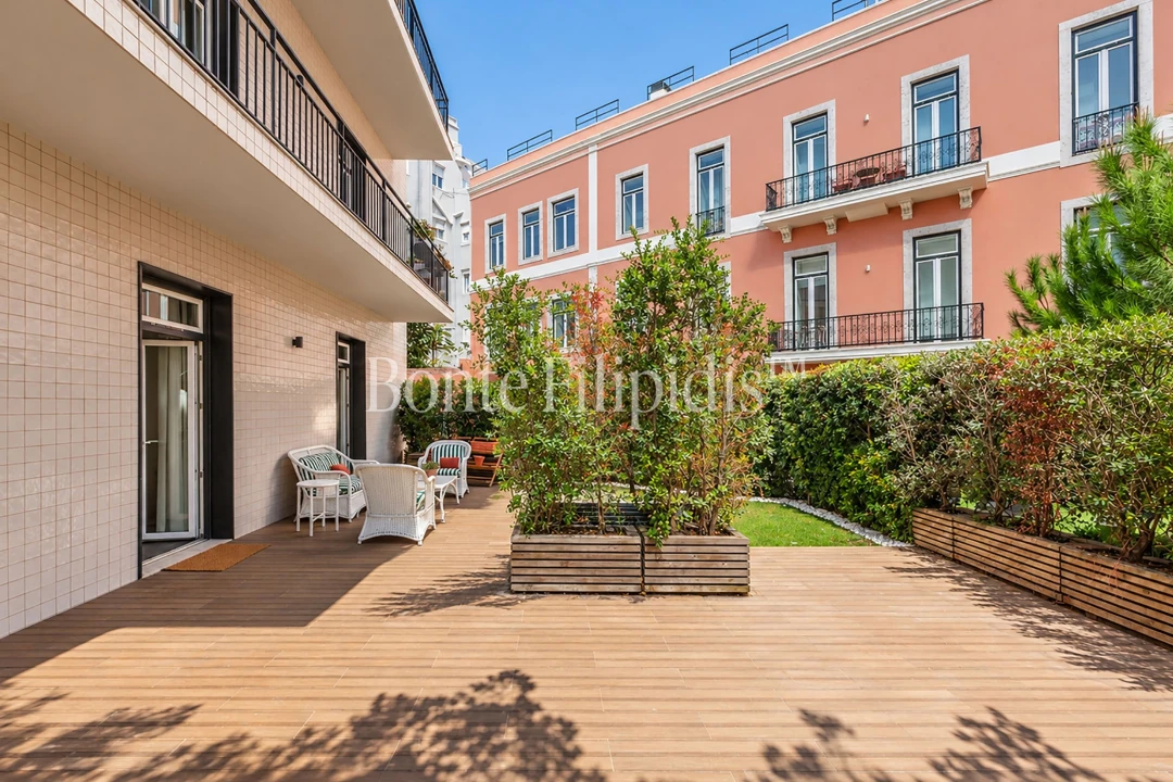 Apartamento T2 para Venda em Campolide Foto 1