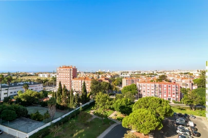 Apartamento T2 para Venda em Oeiras e São Julião da Barra, Paço de Arcos e Caxias