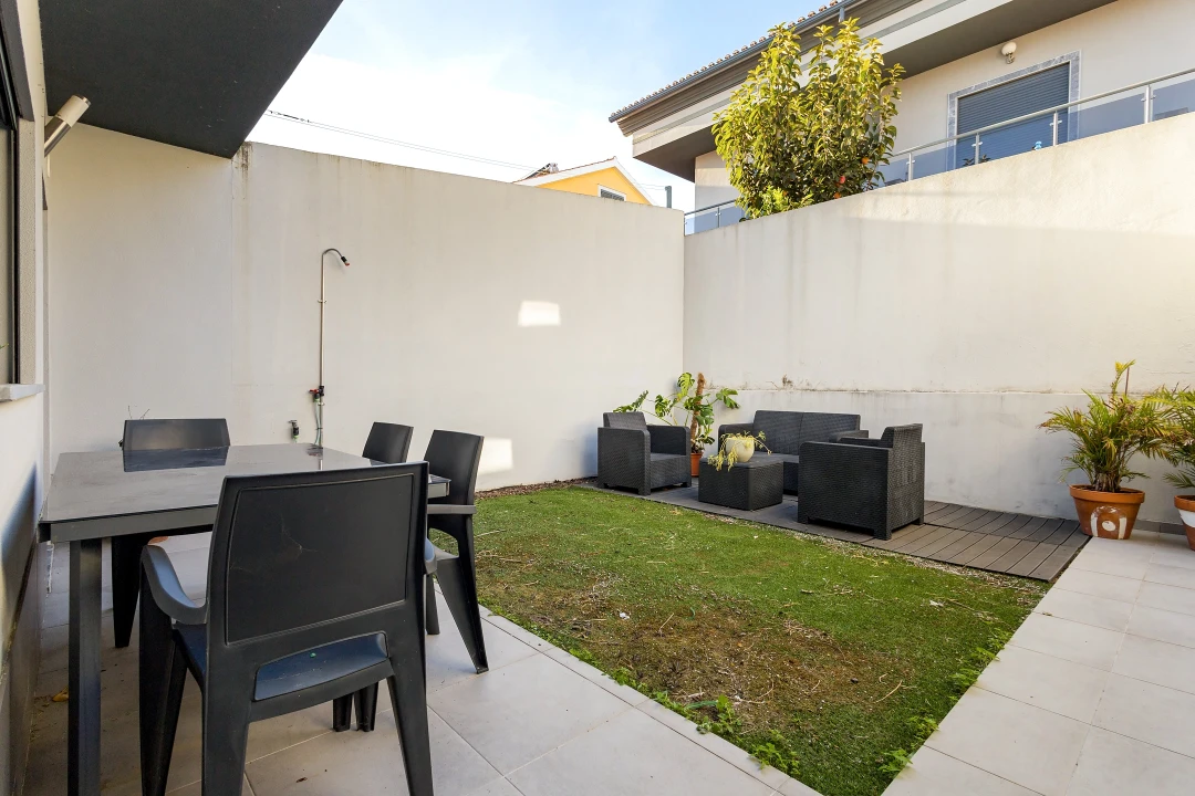 Moradia T3 para Venda em Quinta do Conde Foto 22