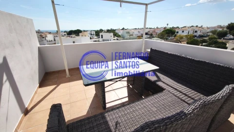 Moradia T3 para Venda em Armação de Pera
