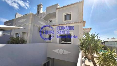 Moradia T3 para Venda em Armação de Pera