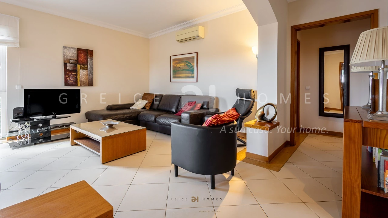 Apartamento T2 para Venda em Quarteira Foto 13
