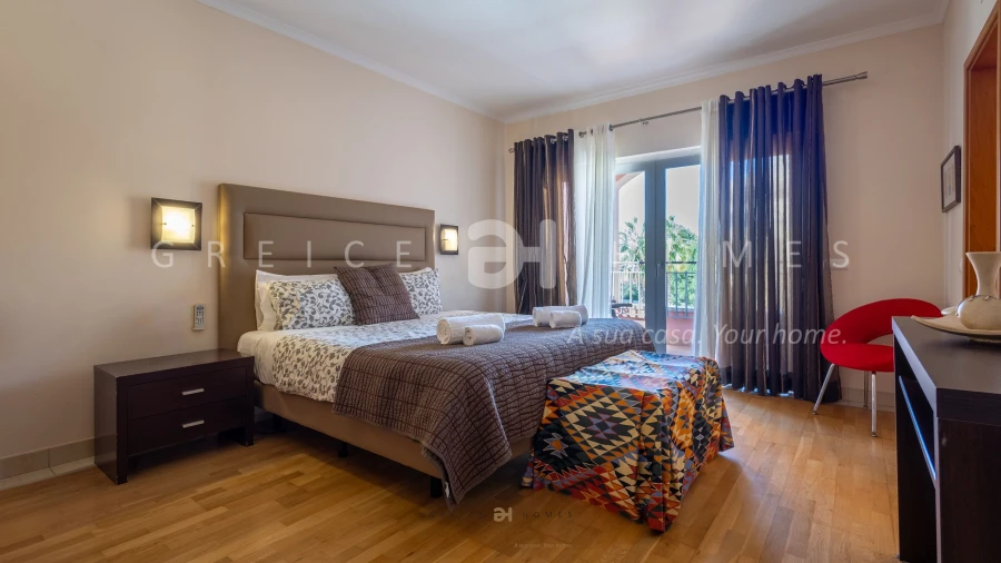 Apartamento T2 para Venda em Quarteira Foto 3