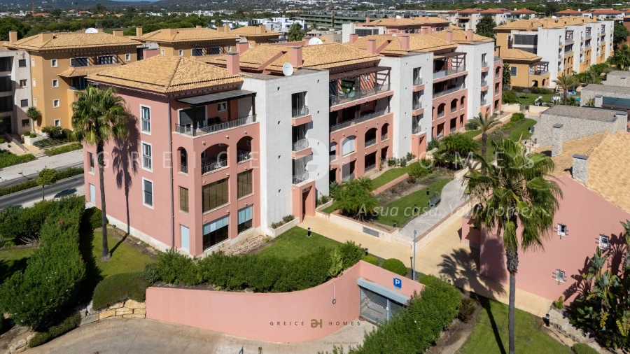 Apartamento T2 para Venda em Quarteira Foto 27