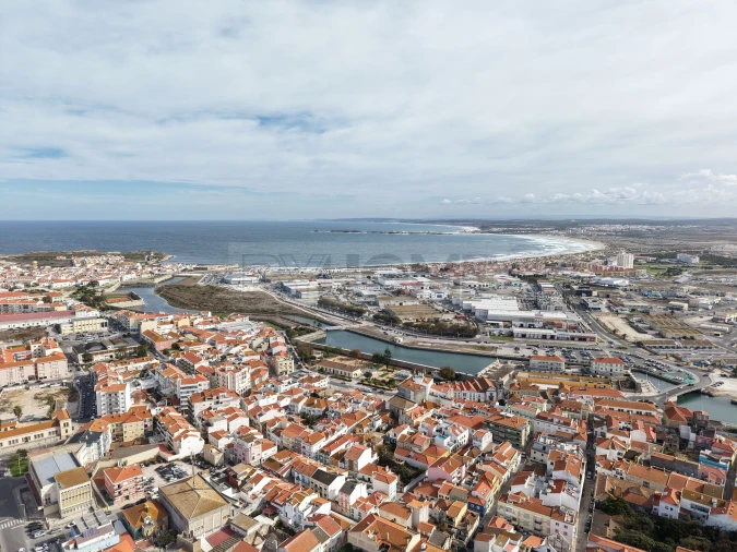 Prédio para Venda em Peniche Foto 35