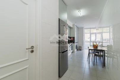 Apartamento T2 para Venda em Canelas