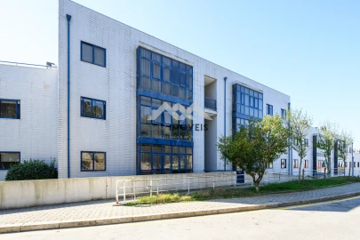 Apartamento T2 para Venda em Canelas