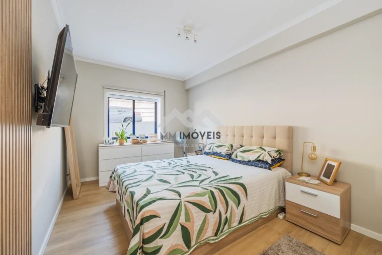 Apartamento T2 para Venda em Canelas Foto 12