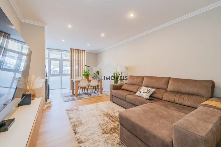 Apartamento T2 para Venda em Canelas Foto 20