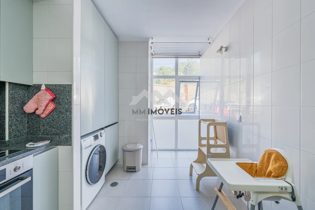 Apartamento T2 para Venda em Canelas Foto 7