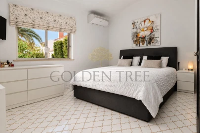Apartamento T3 para Venda em Almancil