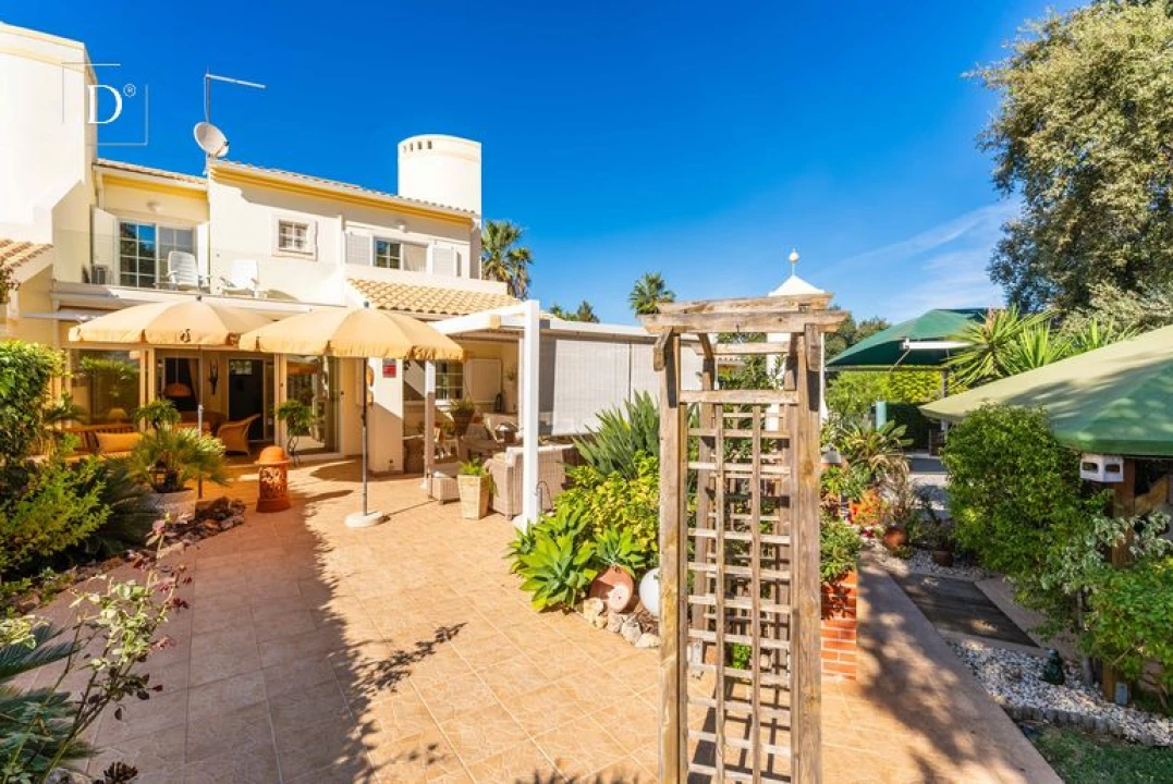 Moradia T3 para Venda em Albufeira e Olhos de Água Foto 8