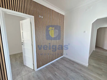 Apartamento T1 para Venda em São Vicente