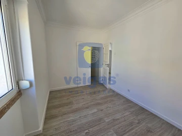 Apartamento T1 para Venda em São Vicente