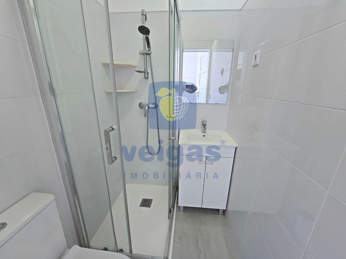 Apartamento T1 para Venda em São Vicente Foto 13
