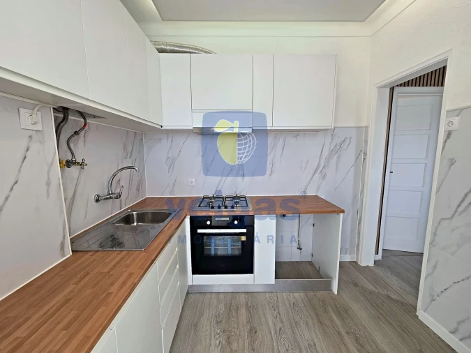Apartamento T1 para Venda em São Vicente Foto 9