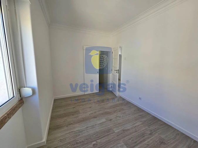Apartamento T1 para Venda em São Vicente Foto 10