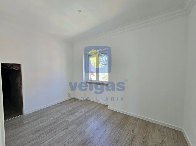 Apartamento T1 para Venda em São Vicente Foto 12
