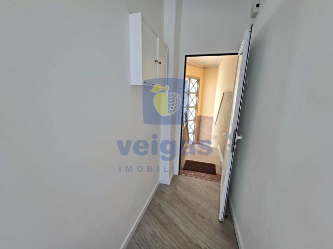 Apartamento T1 para Venda em São Vicente Foto 18