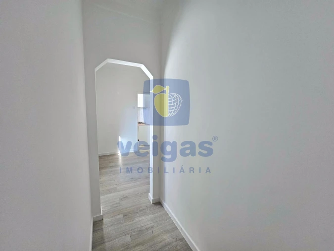 Apartamento T1 para Venda em São Vicente Foto 17