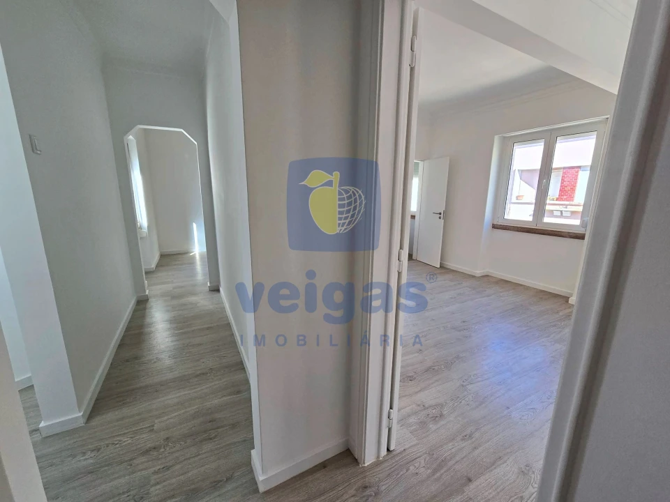 Apartamento T1 para Venda em São Vicente Foto 16
