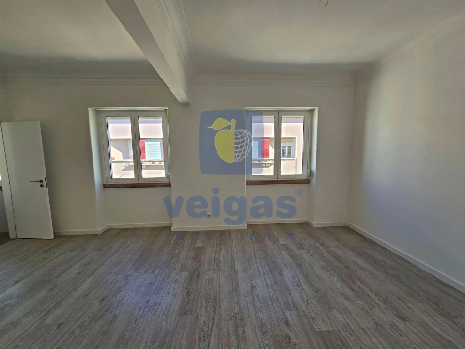 Apartamento T1 para Venda em São Vicente Foto 5