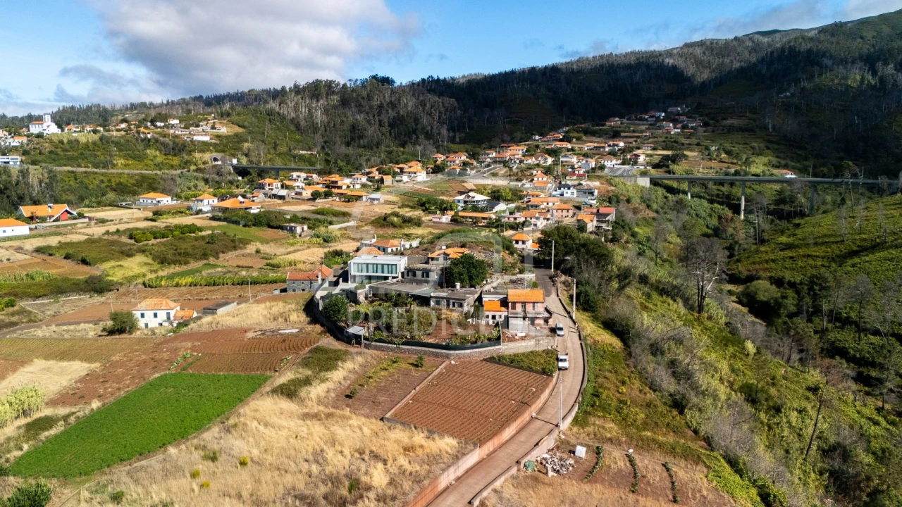 Terreno para Venda em Fajã da Ovelha Foto 11