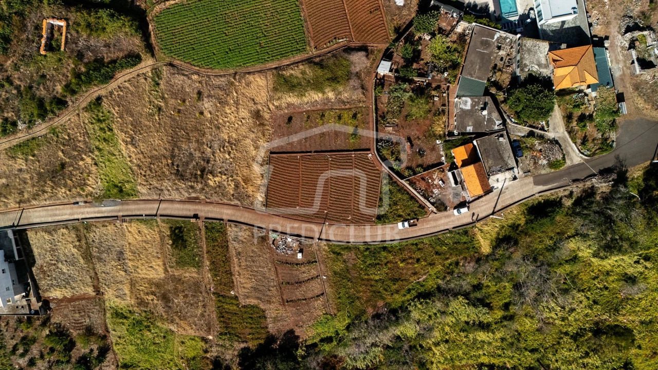 Terreno para Venda em Fajã da Ovelha Foto 3