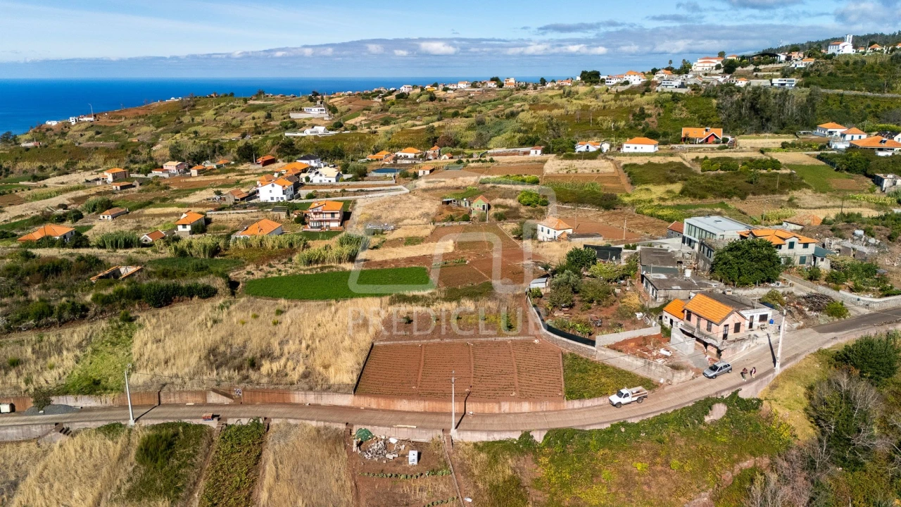 Terreno para Venda em Fajã da Ovelha Foto 2