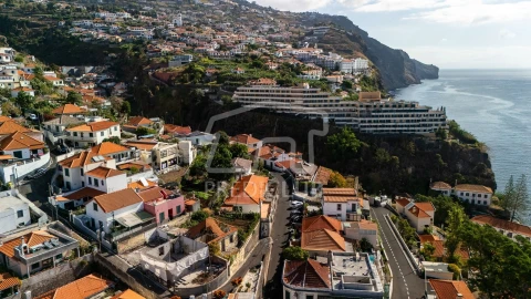 Moradia T1 para Venda em São Gonçalo