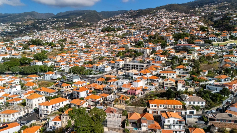 Moradia T1 para Venda em São Gonçalo Foto 6