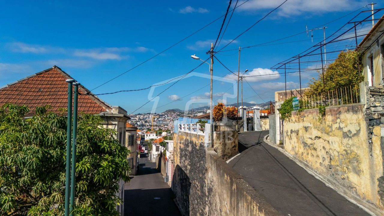 Moradia T1 para Venda em São Gonçalo Foto 17