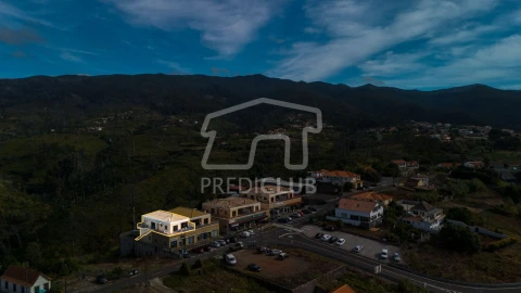 Moradia T3 para Venda em Prazeres