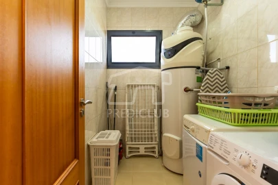 Moradia T3 para Venda em Prazeres