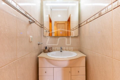 Moradia T3 para Venda em Prazeres