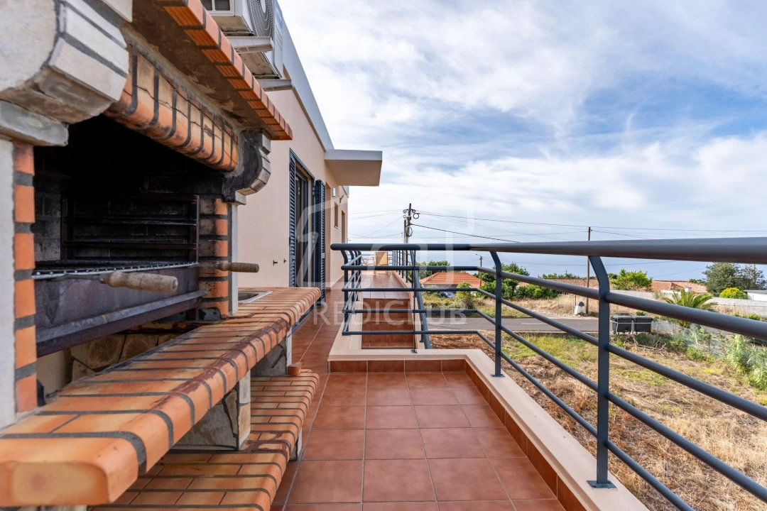 Moradia T3 para Venda em Prazeres Foto 41