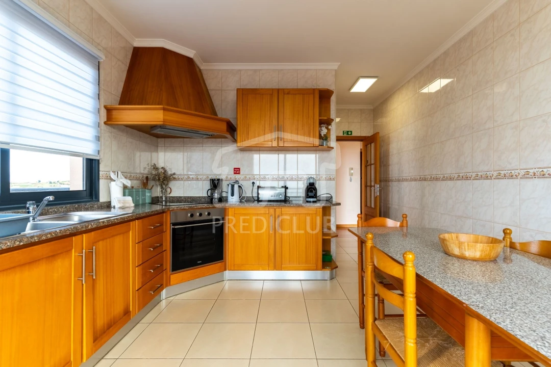 Moradia T3 para Venda em Prazeres Foto 17