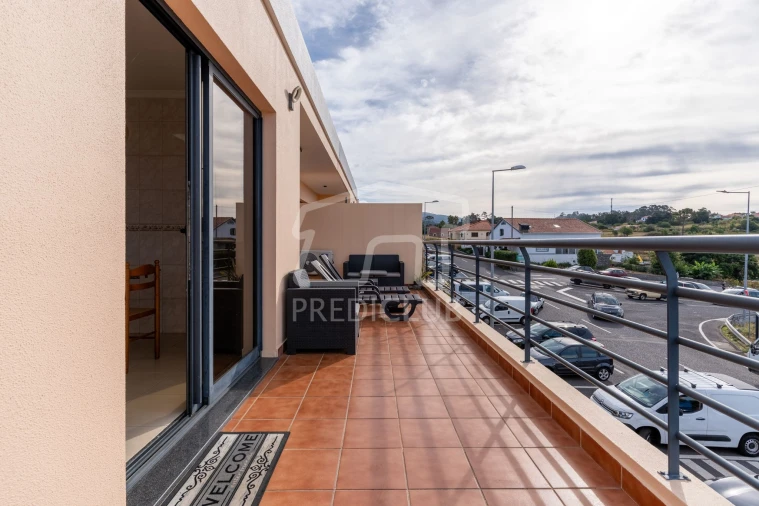 Moradia T3 para Venda em Prazeres Foto 18